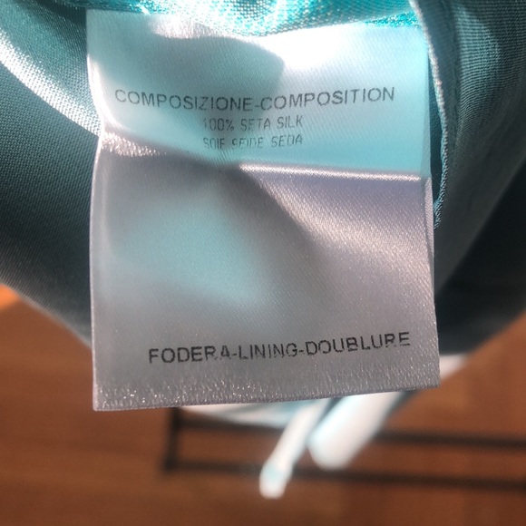 GUCCI BEAUTIFUL BLOUSE AMAZING COLOR - Picture 5 of 5